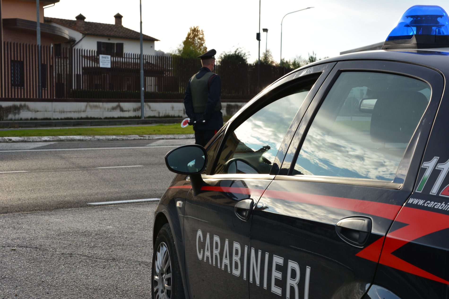 Cocaina nell’auto: arrestato ventenne a San Sisto