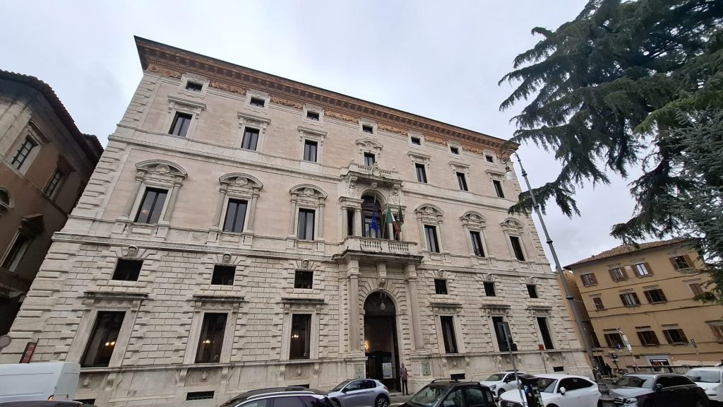 Palazzo cesaroni regione umbria
