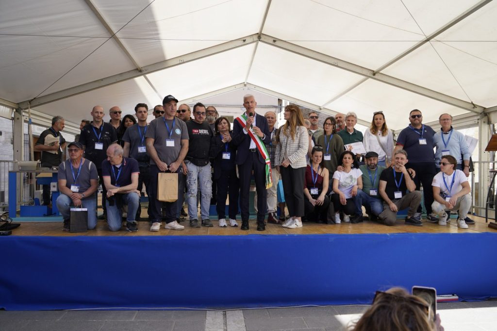 partecipanti alla gara dei tornianti di Deruta