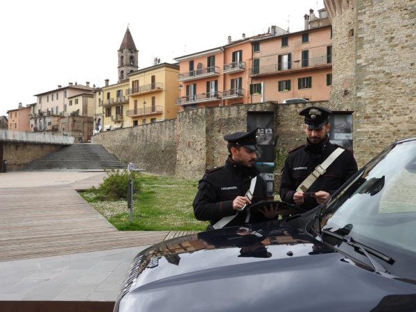 Carabinieri Castello